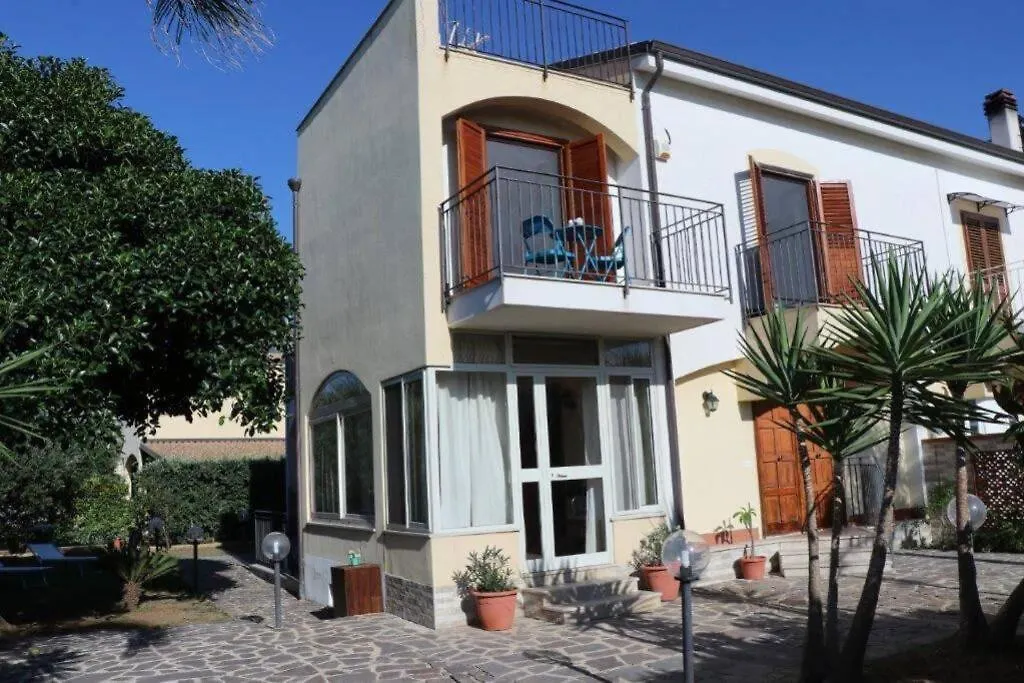 Villa Cavalluccio Marino Con Piscina Idromassaggio Carini Italie