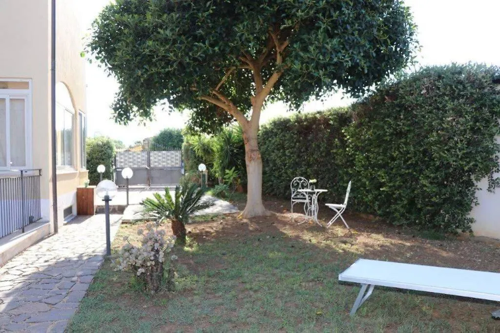 Villa Cavalluccio Marino Con Piscina Idromassaggio Carini